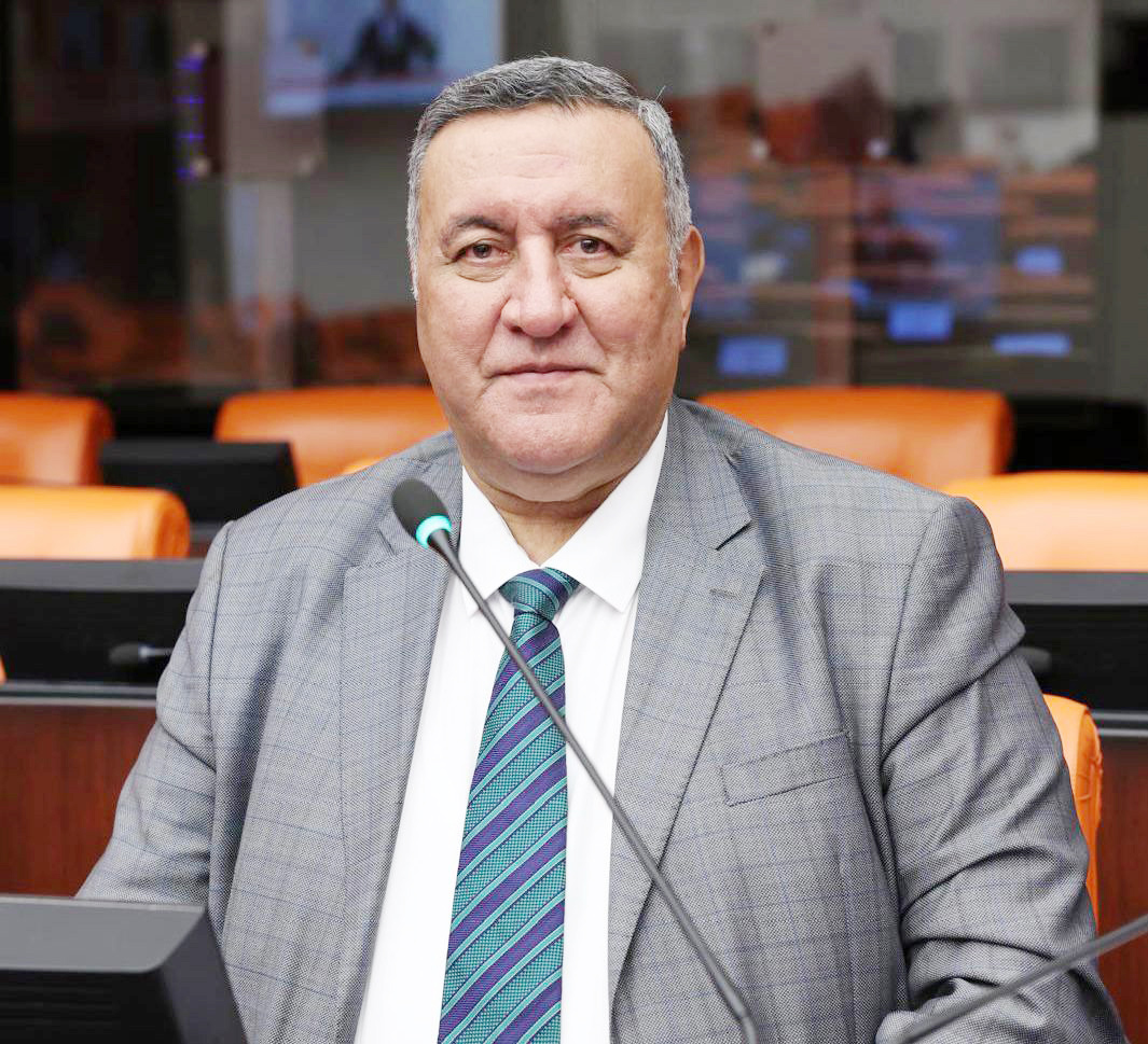 CHP’Lİ ÖMER FETHİ GÜRER, ZİRAİ DON ÖDEMELERİNİN GEÇ KALDIĞINI SÖYLEDİ