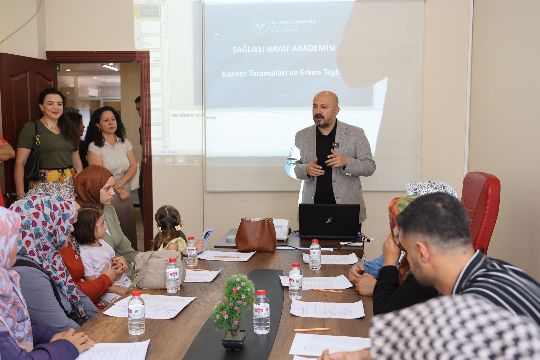 KANSERDE ERKEN TEŞHİS TOPLANTISI YAPILDI