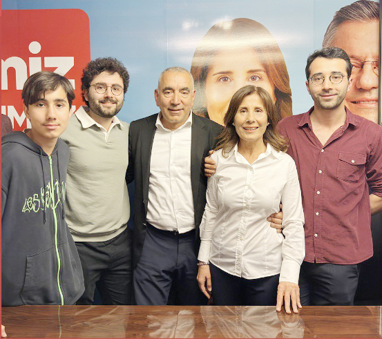 “CEZAEVİNDE TANIŞTIĞIM KADINLARIN SABRI PAYLAŞMA İSTEĞİ, DİRENCİ BANA GÜÇ VERİYOR”