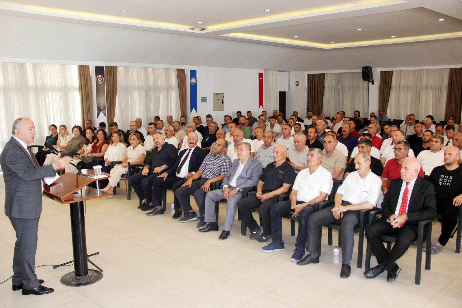 RAMAZAN AĞAR: AZ KAZANANDAN AZ, ÇOK KAZANANDAN ÇOK VERGİ ALINSIN İSTİYORUZ