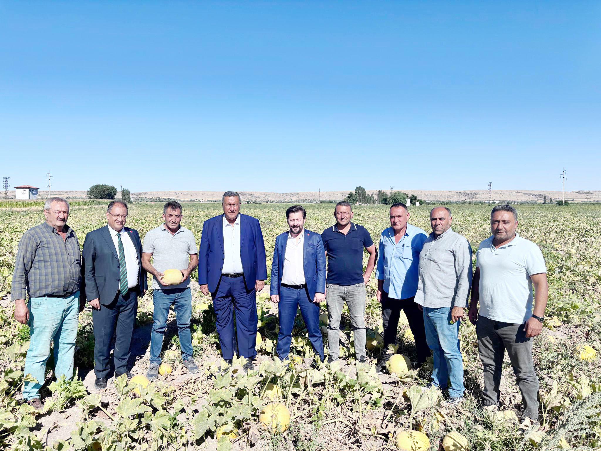 ÜRETENDE, TÜKETENDE DERTLİ