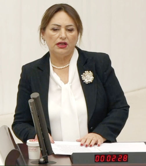 “SUÇ ÖRGÜTÜ LİDERİ SERBEST, ADANA GİBİ BAŞKAN ZEYDAN KARALAR SİLİVRİ’DE TUTSAK!”