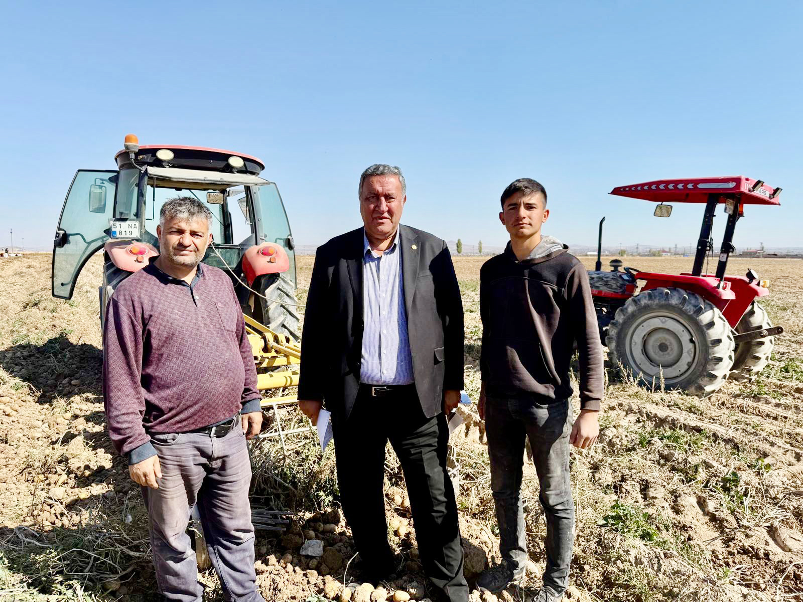 ÖMER FETHİ GÜRER’DEN UYARI: ÇİFTÇİYİ KÜSTÜRMEYELİM!