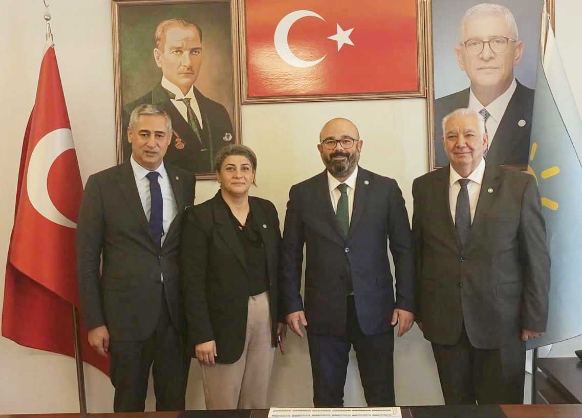 İYİ PARTİ SEYHAN’DA TARKAN KANAT ARIKOĞLU GÜVEN TAZELEDİ