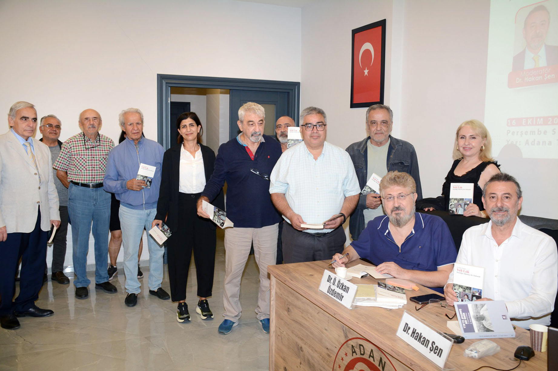 “İnsanlığa Adanmış Bir Hekimlik: Veli Lök” Kitabı Adana’da tanıtıldı 