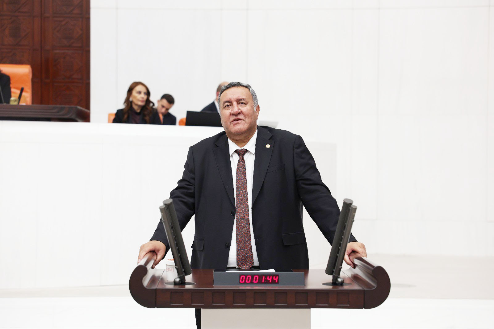 CHP’li Gürer, TBMM’de “Niğde Bakansız Kaldı” dedi