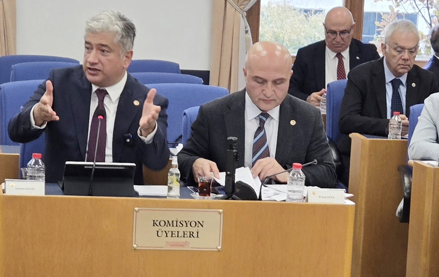 SADULLAH KISACIK; “VATANDAŞIN YÜKÜ ARTIYOR, REFAHI DEĞİL” DEDİ