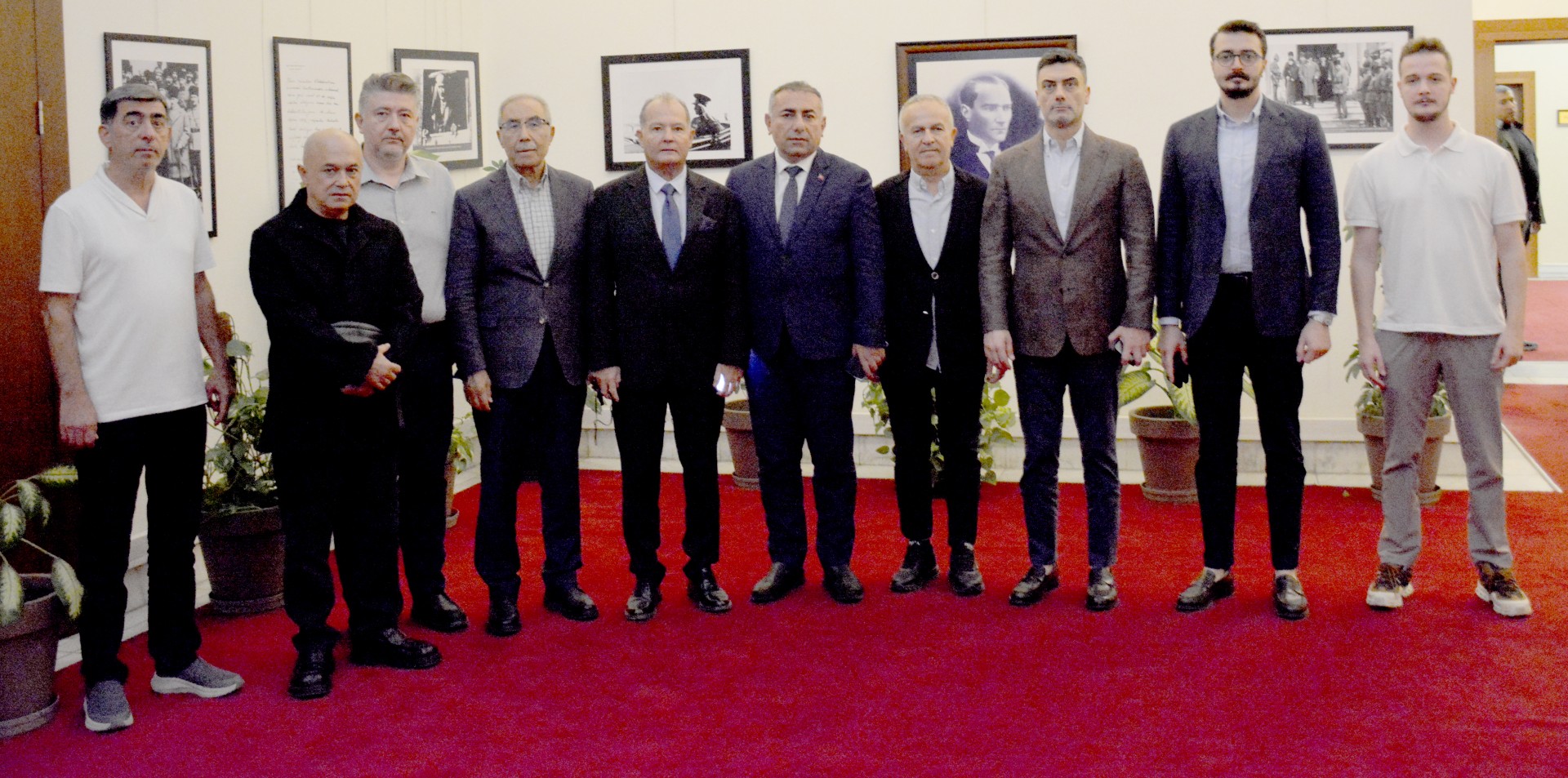 GÜNGÖR GEÇER: ADANA’YA DEĞER KATACAK HİZMETLER İÇİN ÇALIŞIYORUZ