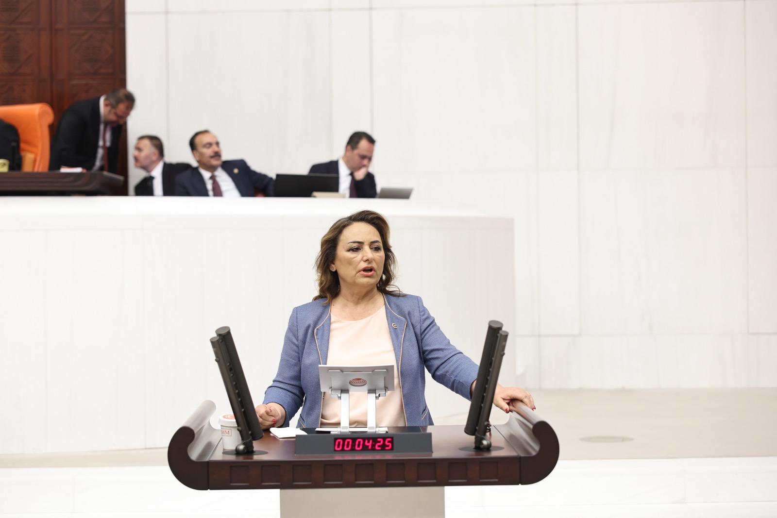 POZANTI’DA HALK HEM DEKTOR HEM ÇİFTÇİYE DESTEK BEKLİYOR