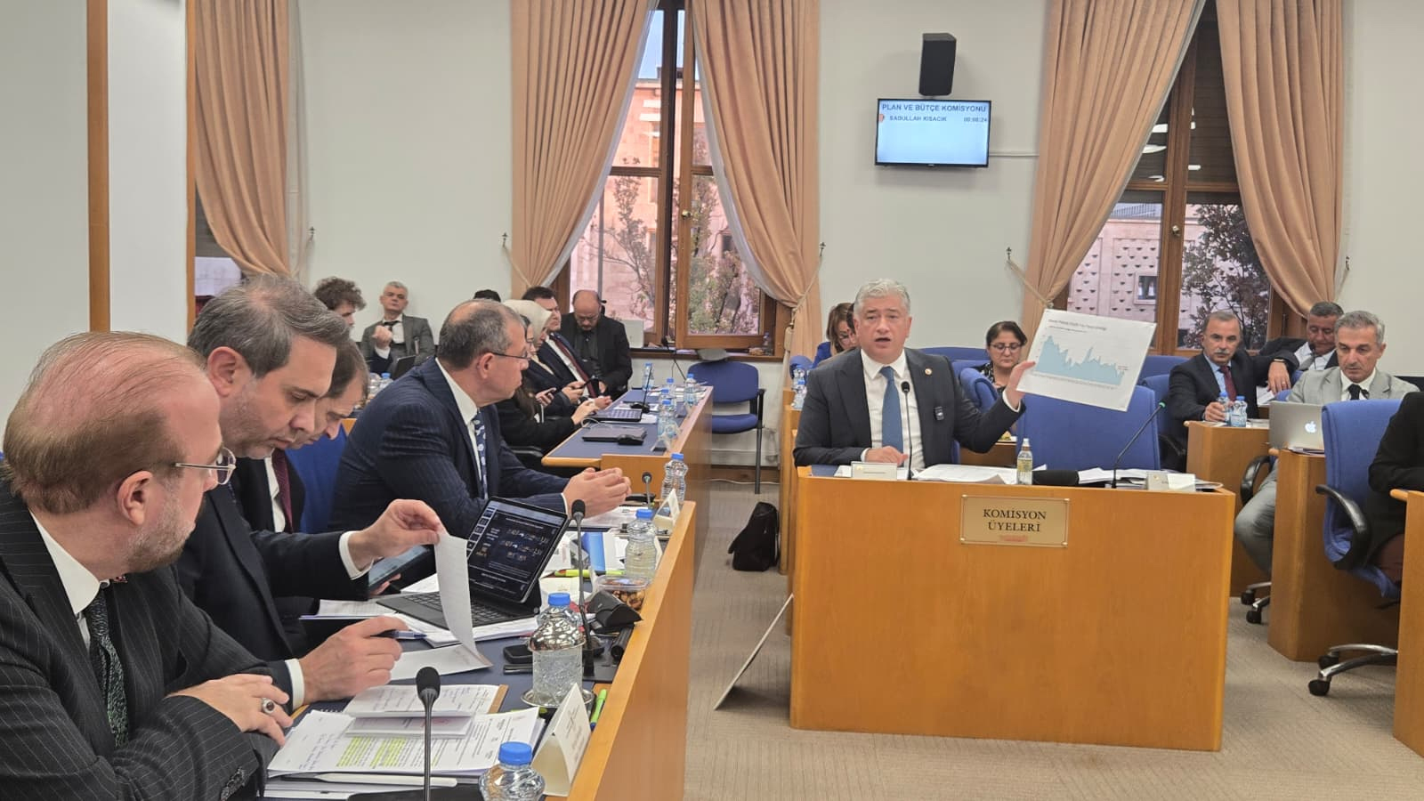 Sadullah Kısacık: Elektrikte devlet desteği fiilen kaldırıldı!