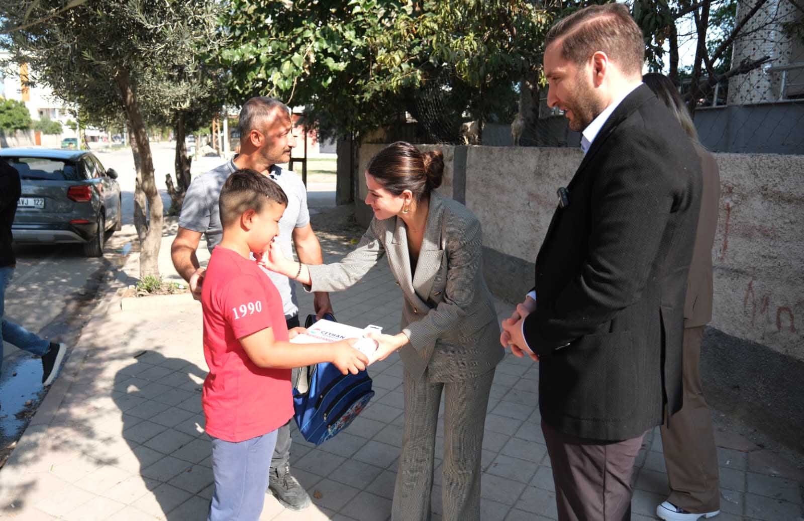 CEYHAN BELEDİYE BAŞKAN VEKİLİ SEVİL AYDAR YILDIZ ÇOCUKLARI SEVİNDİRDİ