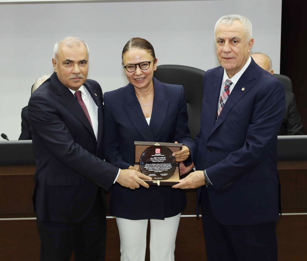 ADASO’DA EN HIZLI BÜYÜYEN ŞİRKETLER VE GİRİŞİMCİ KADIN GÜCÜ ÖDÜLLENDİRİLDİ