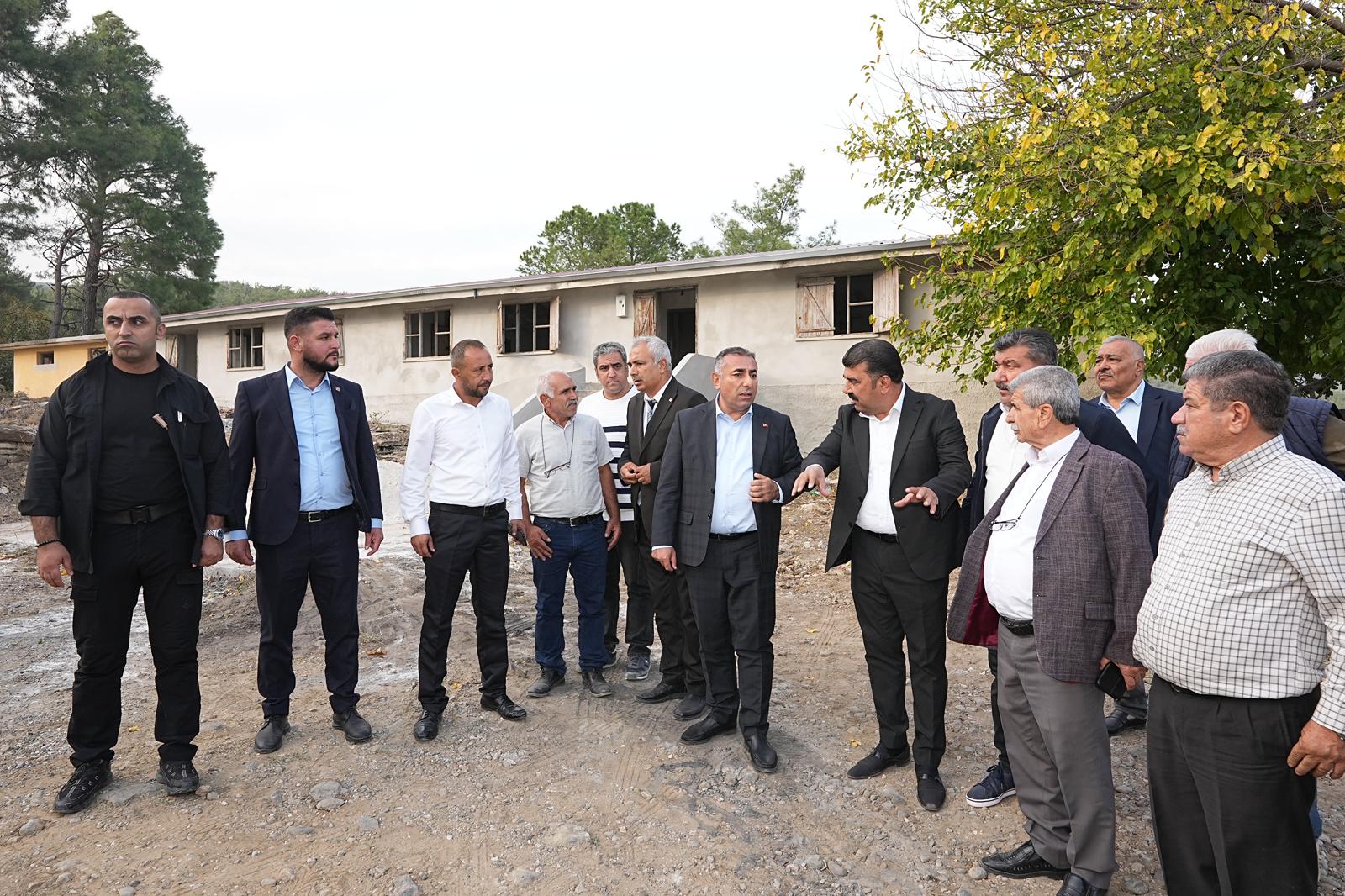 Güngör Geçer Karaisalı’da halkla buluştu