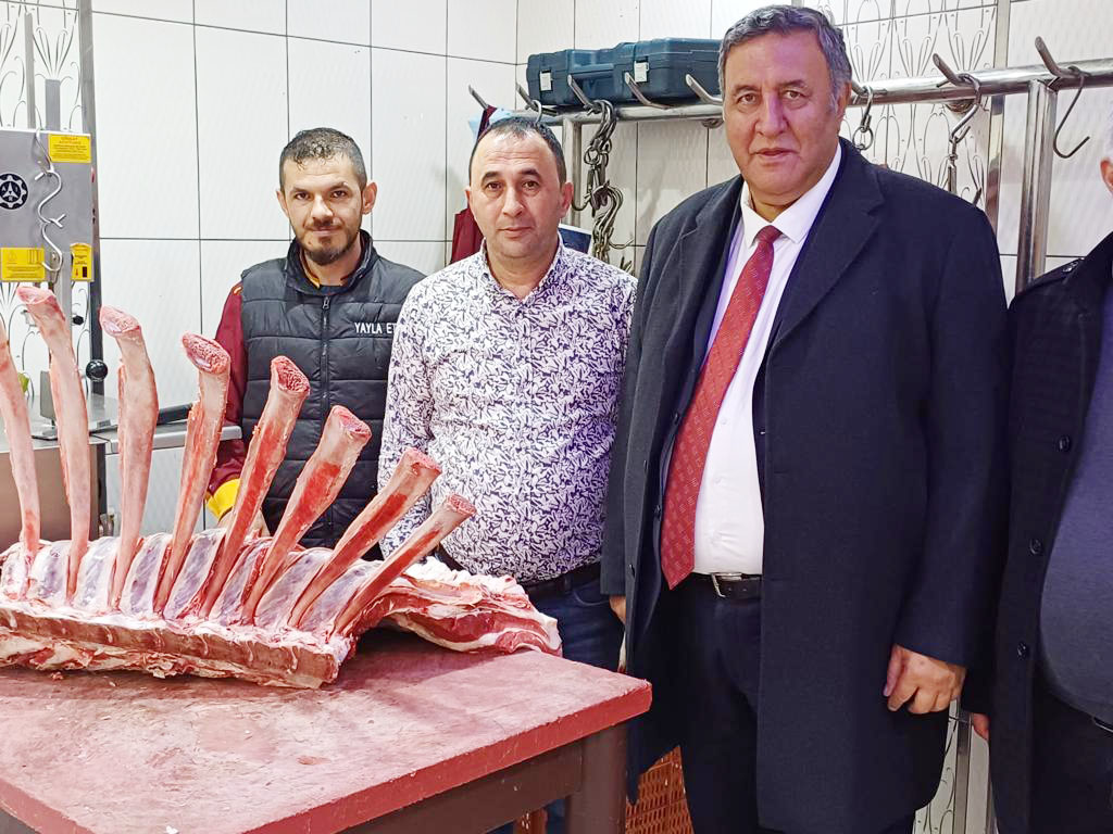 CHP’Lİ ÖMER FETHİ GÜRER “HAYVAN VARLIĞIMIZ AZALIYOR KİŞİ BAŞI ET TÜKETİMİ DÜŞÜYOR” DEDİ