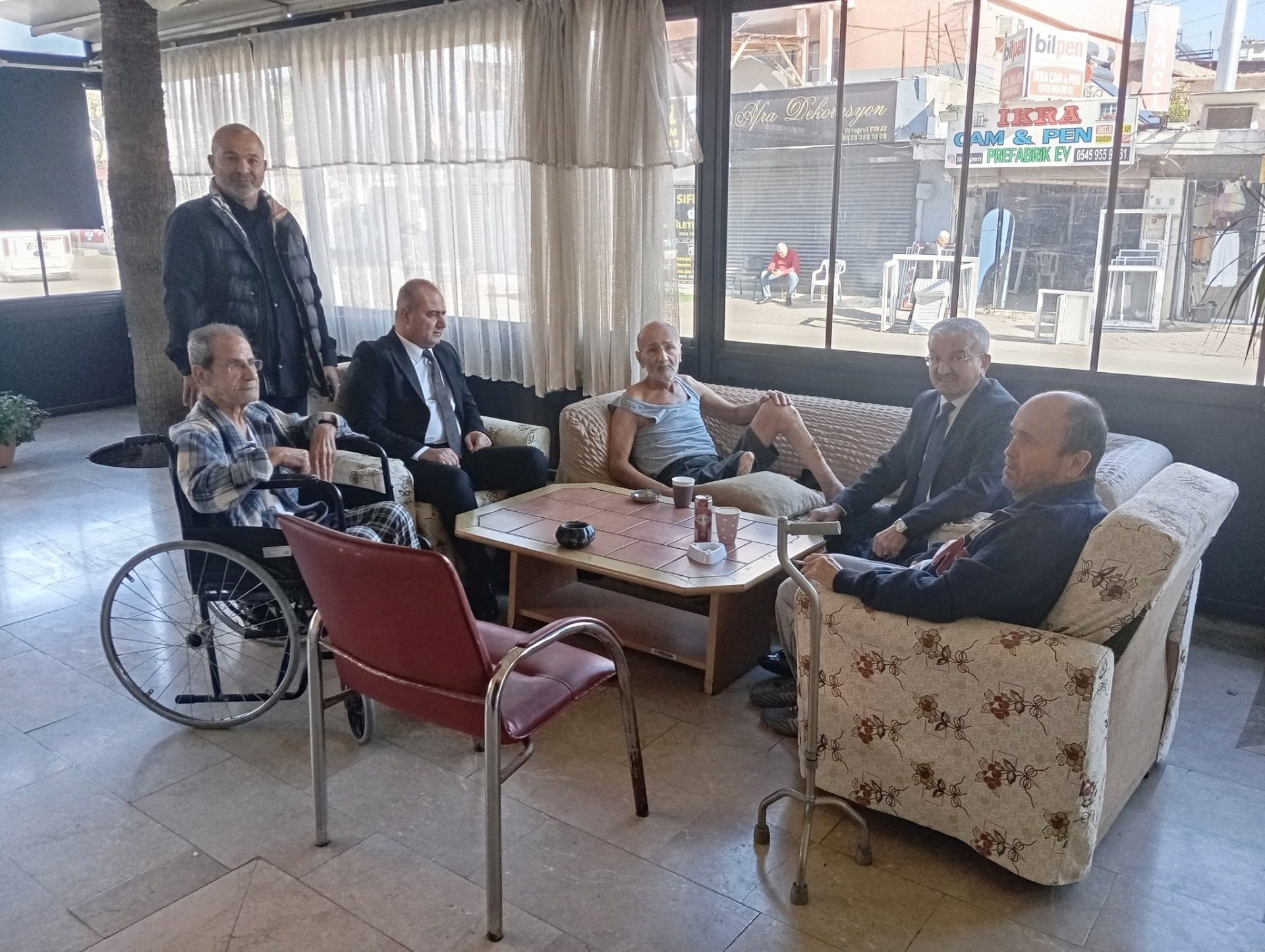 MHP SEYHAN İLÇE TEŞKİLATI HUZUREVİ’Nİ ZİYARET ETTİ