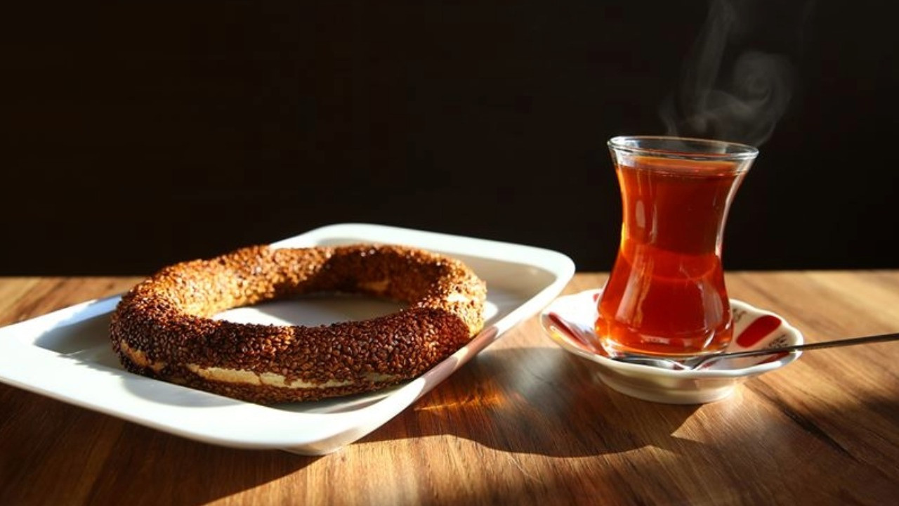 4 KİŞİLİK BİR MEMUR AİLESİNİN AÇLIK SINIRI 39 BİN LİRA OLDU