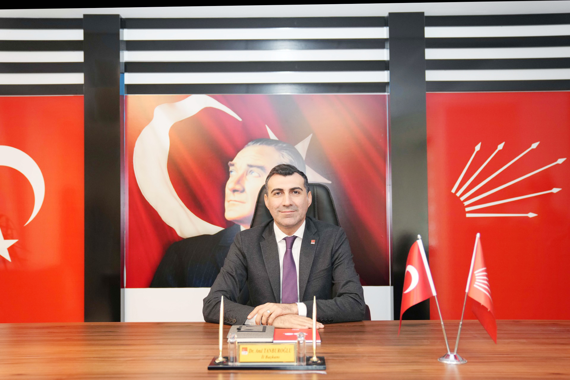 BAŞKAN TANBUROĞLU; “ASGARİ ÜCRET AÇLIK SINIRININ ÜZERİNDE BELİRLENMELİDİR” DEDİ