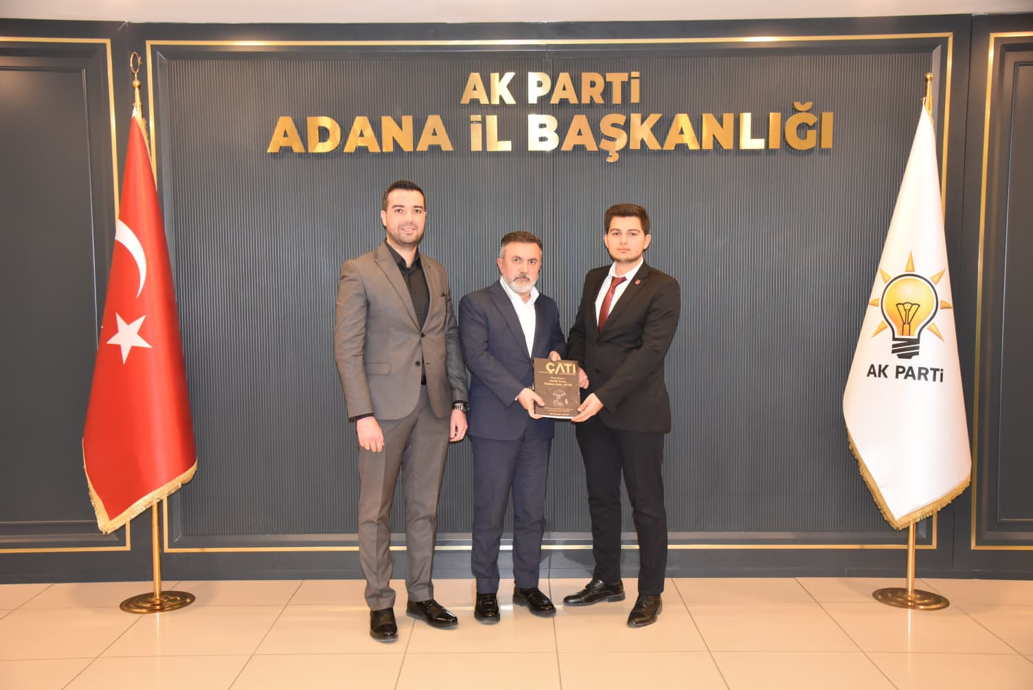 BİRLİK VAKFI ADANA HEYETİ, AK PARTİ ADANA İL BAŞKANI TAMER DAĞLI’YI ZİYARET ETTİLER