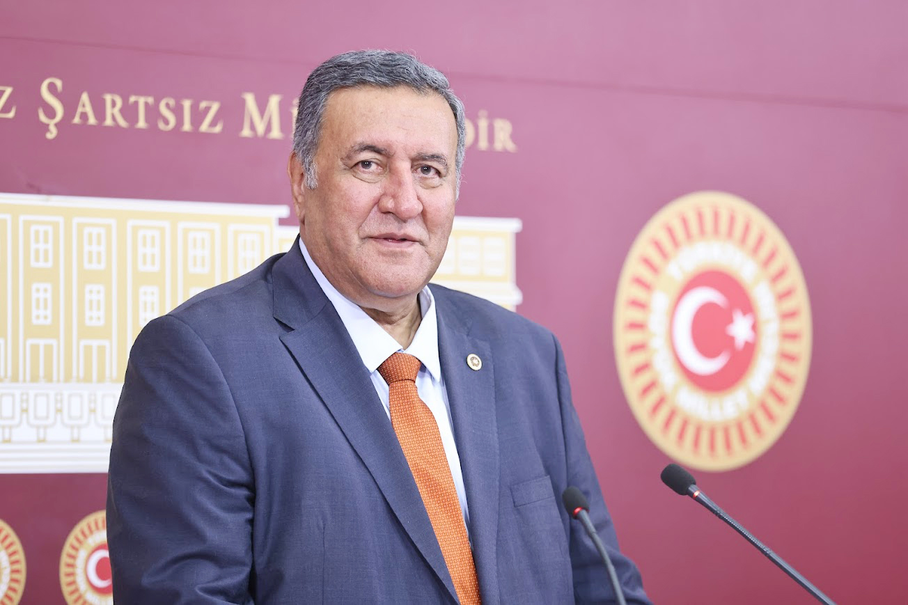 TÜRKİYE’DE DERİN YOKSULLUK YAŞANIYOR