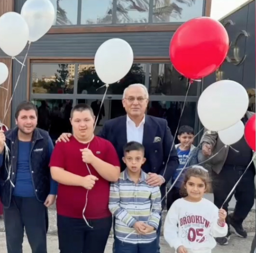 MHP’DEN “ÜÇ HİLALİN AYDINLIĞINDA ENGELSİZ YARINLARA” ETKİNLİĞİ