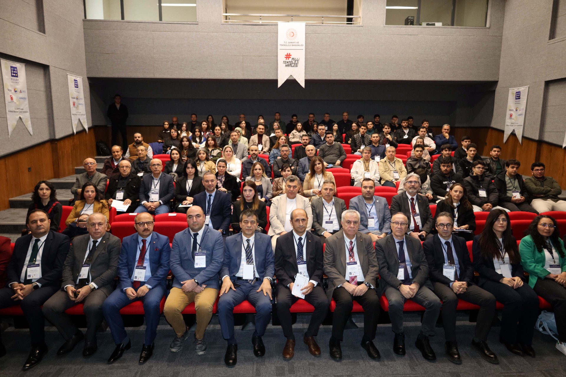 ADANA’DA MESLEKİ  EĞİTİM KONFERANSI VERİLDİ