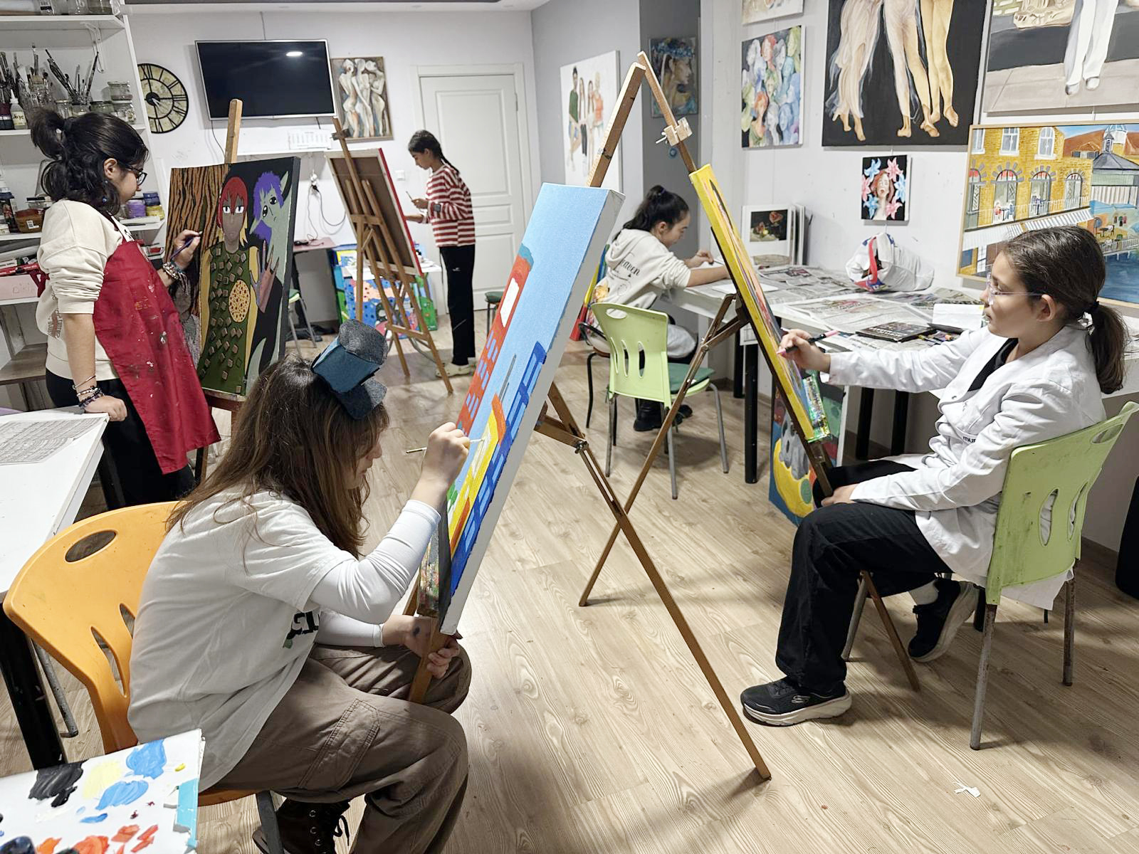 NSanat Merkezi’nde çocukların renkli dünyası sanatseverlerle buluşuyor 