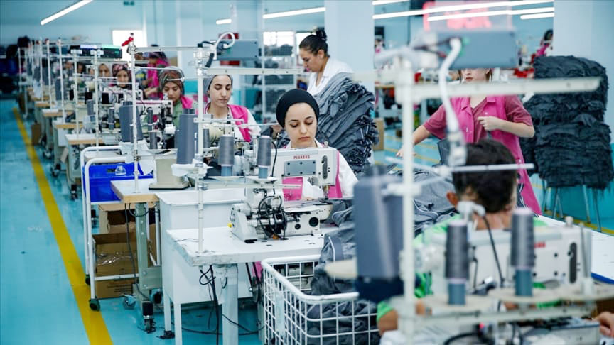 TEKSTİL SEKTÖRÜNDE 300 BİN KİŞİ İŞSİZ KALDI