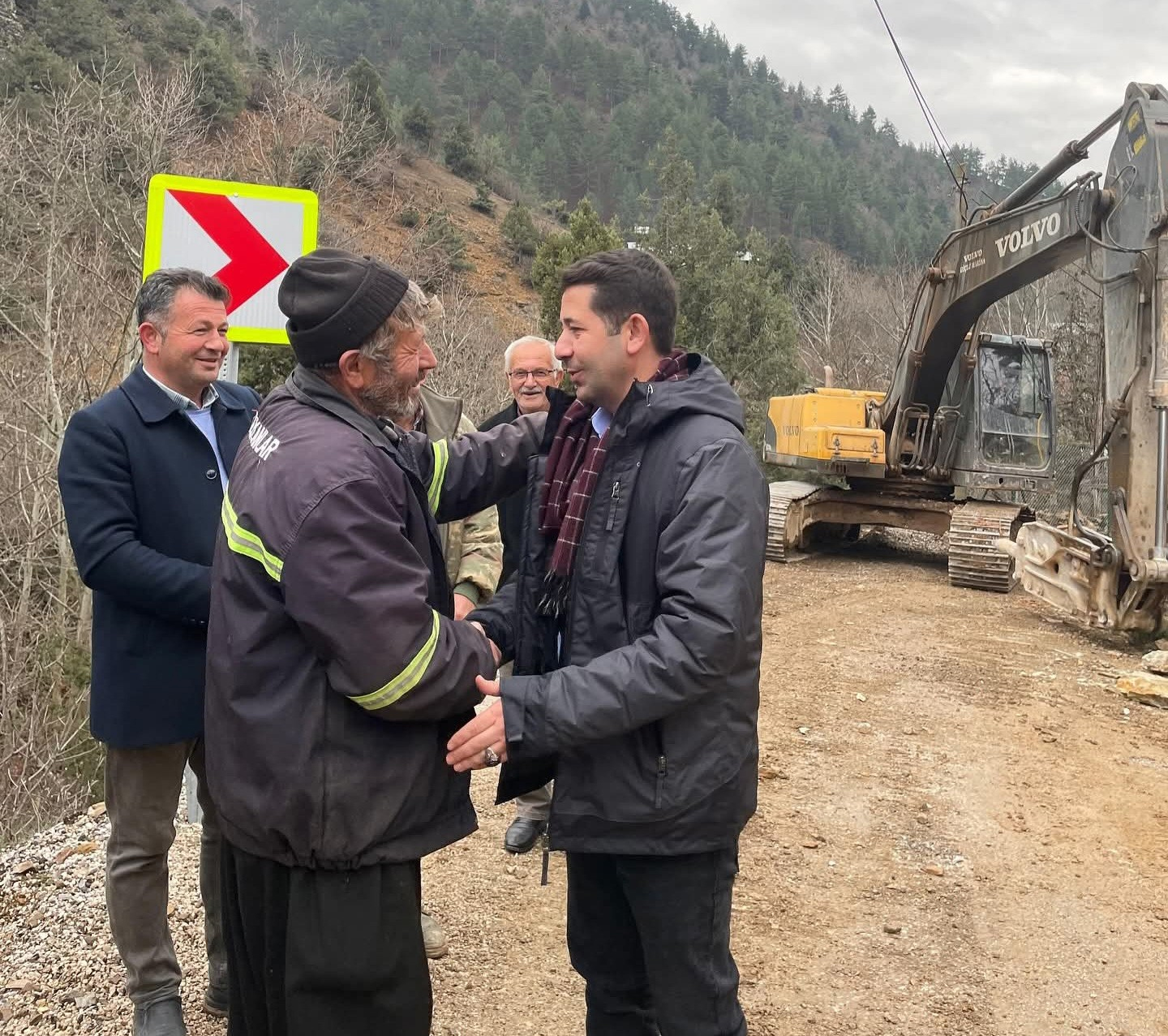 BAŞKAN CÖMERT ÖZEN, ULAŞIM ÇALIŞMALARINI YERİNDE İNCELEDİ